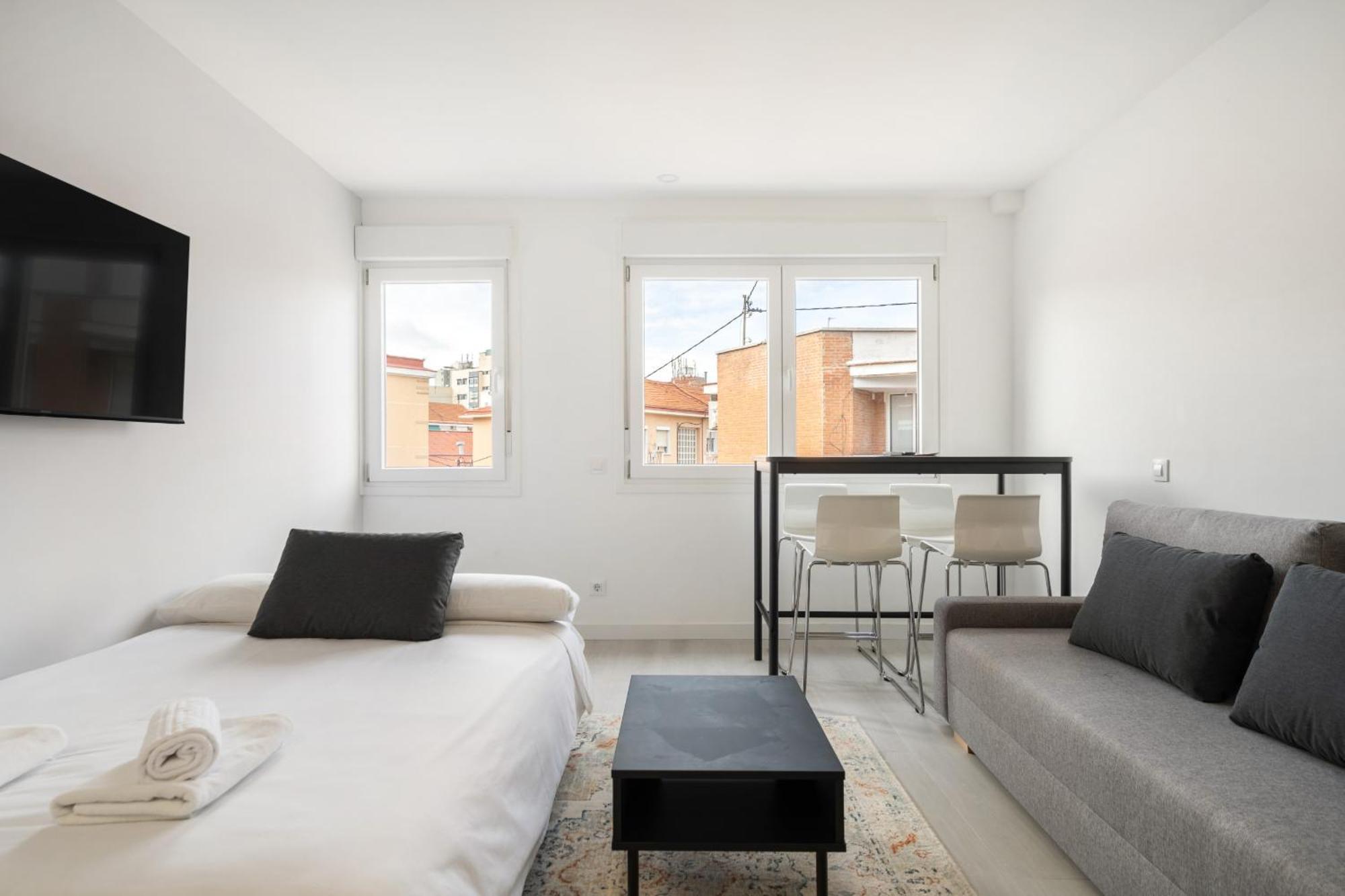 Riverside Con Parking Incluido Alquiler Temporal Apartment
